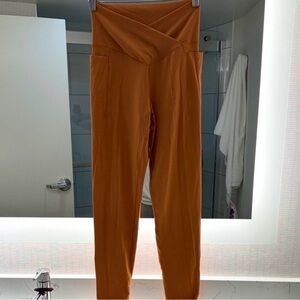 aerie Crossover Waist High-Rise Leggings in Rust